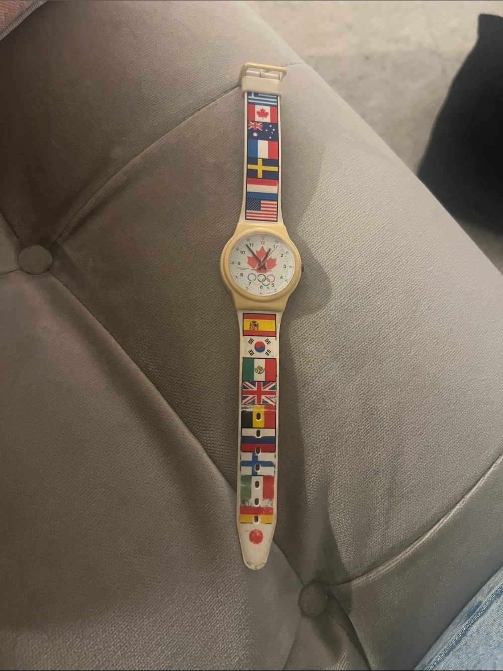 1998 Calgary Olympic Flag Wristwatch with Multinational Flag Strap